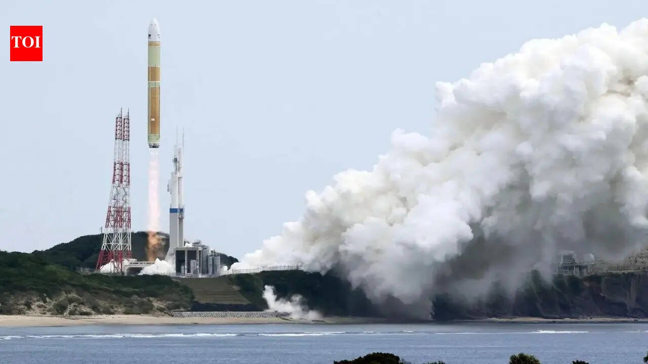 Japan's H3 rocket: Japan's struggling flagship H3 rocket returns to flight with debut of low-cost model