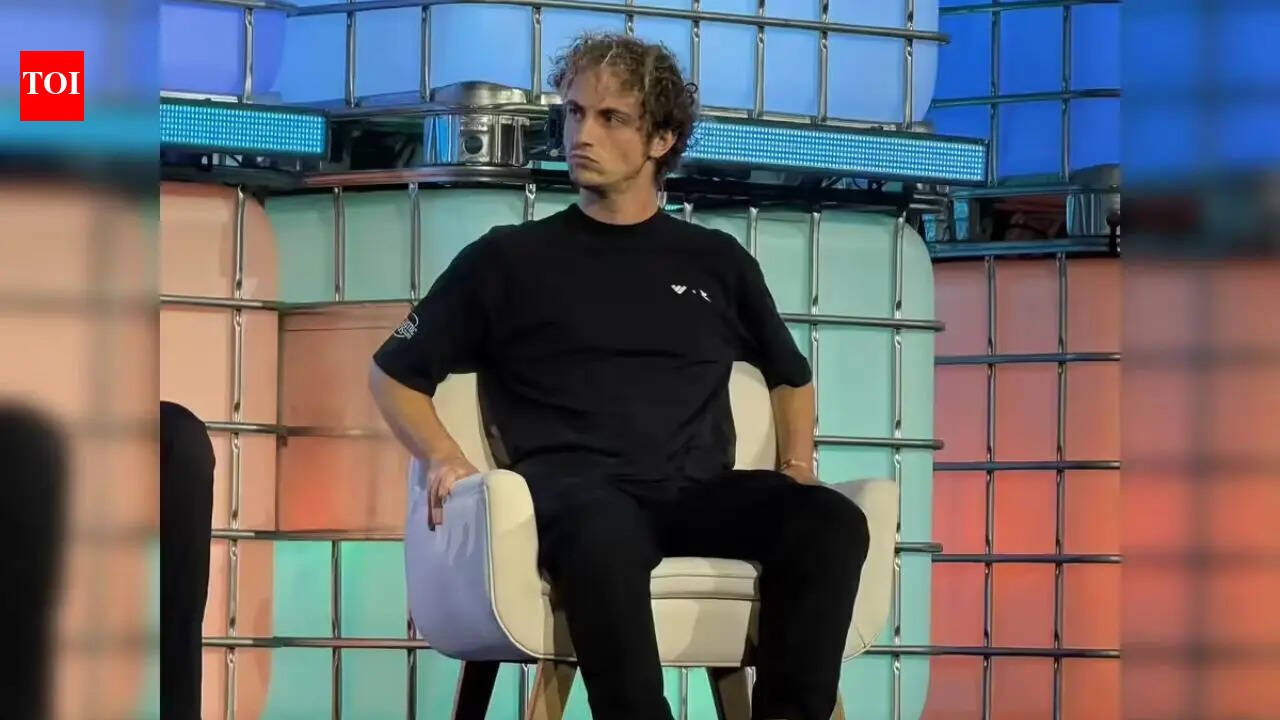 Meet Steven Schwartz: The Gen Z founder who started selling water bottles as a kid and went on to build a $1.6 billion company and create 650 millionaires | World News