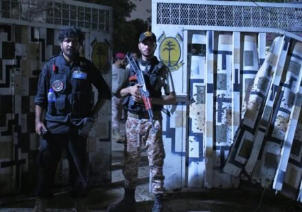 Pakistan: A 90-minute gun battle broke out at the Rangers headquarters in Karachi, in which 4 soldiers and 6 terrorists were killed