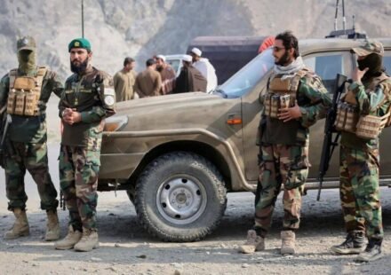 Pakistan launches "precision strike" near Afghan border, 29 militants killed