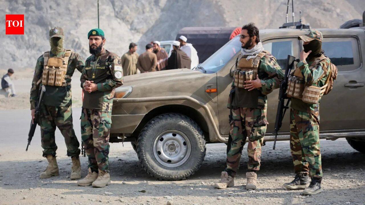 Pakistan launches "precision strike" near Afghan border, 29 militants killed