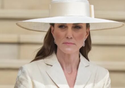 Princess of Wales's medical records obtained for financial gain; former London clinic worker warned | World News