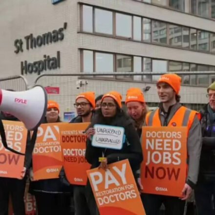 Resident doctors call off England strike after last-minute Government offer; pay deal put to vote