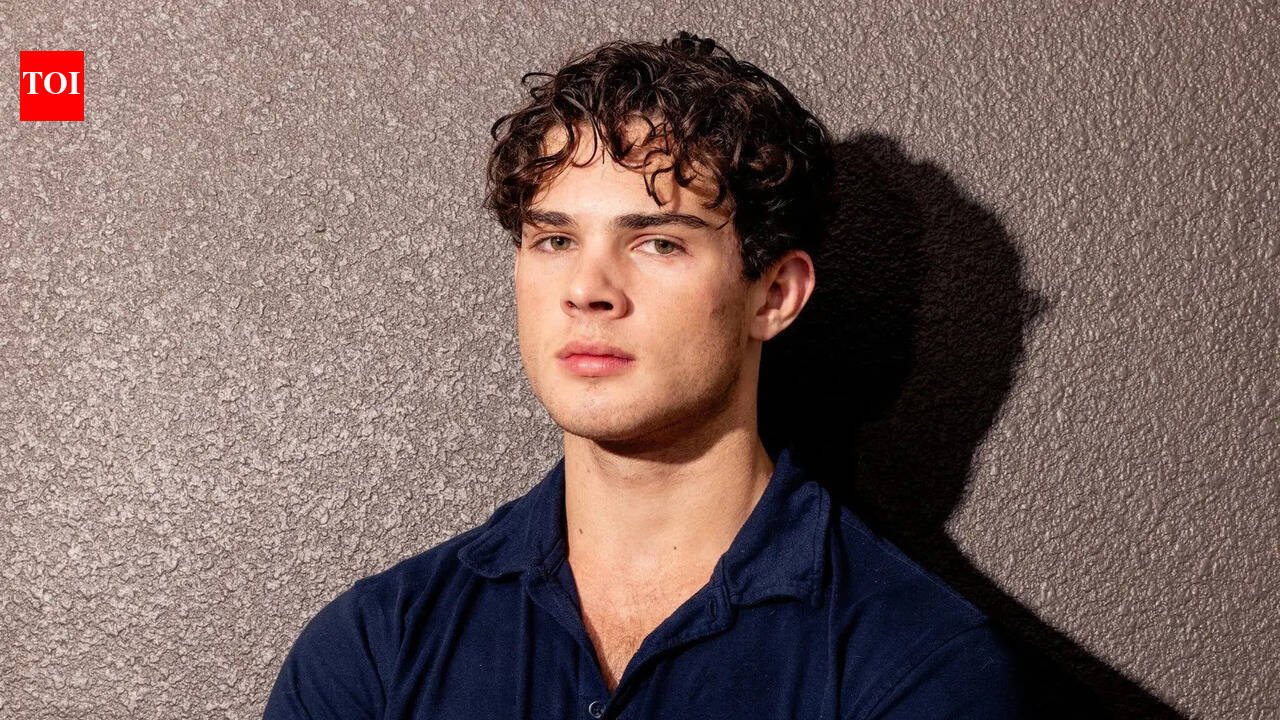 'Ruined his face': Looksmaxxing anchor's collarbone was brutally roasted beyond recognition after surgery