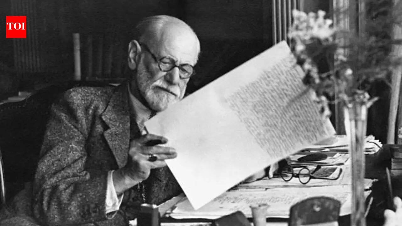Sigmund Freud's quote of the day: "The virtuous man is content to dream about what the wicked do in real life." |