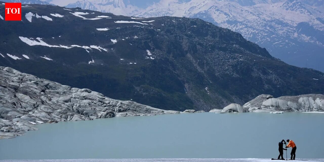 Swiss glaciers: Climate crisis worsens extreme heat in Europe, Swiss glaciers shrink