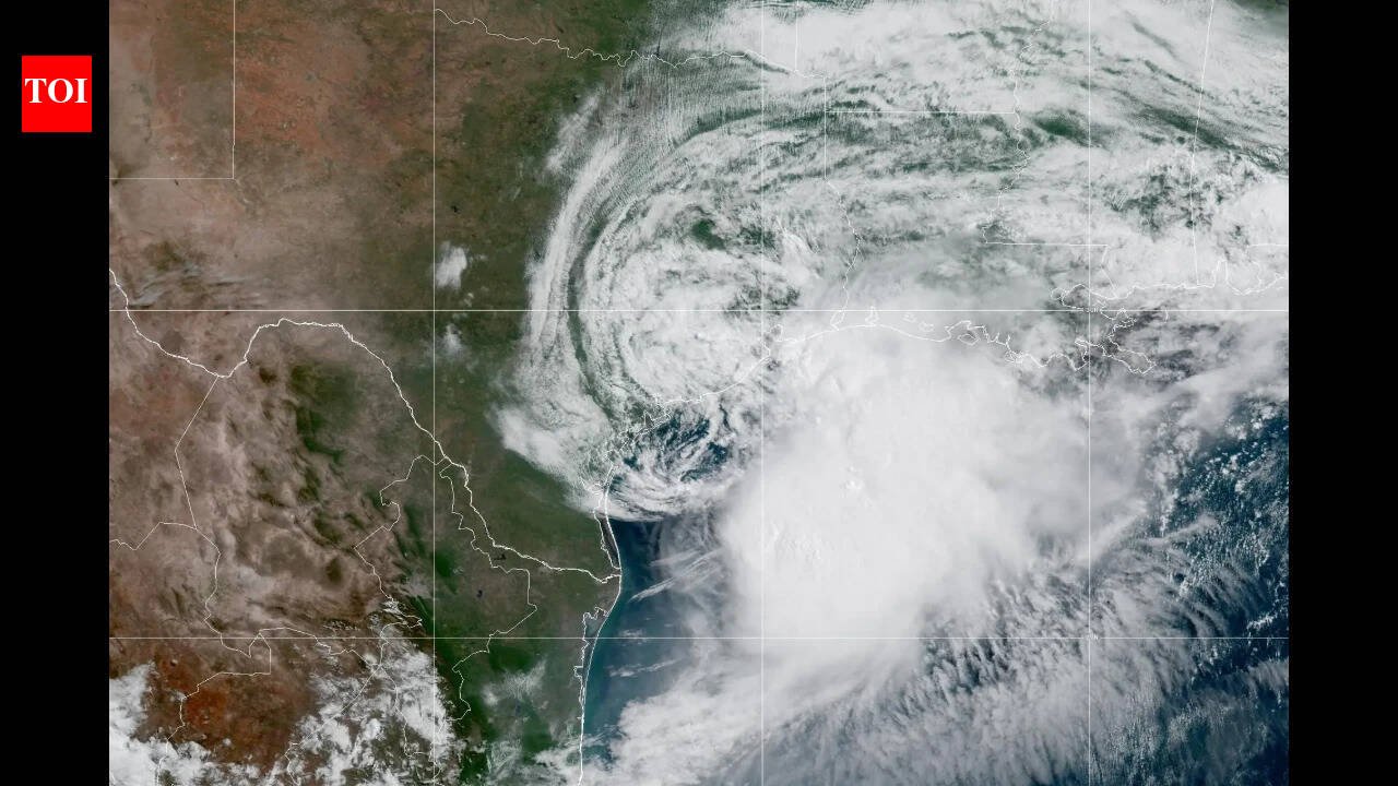 Tropical Storm Arthur hits Texas coast, causing flooding; tornadoes threaten Midwest, weakens to low pressure system