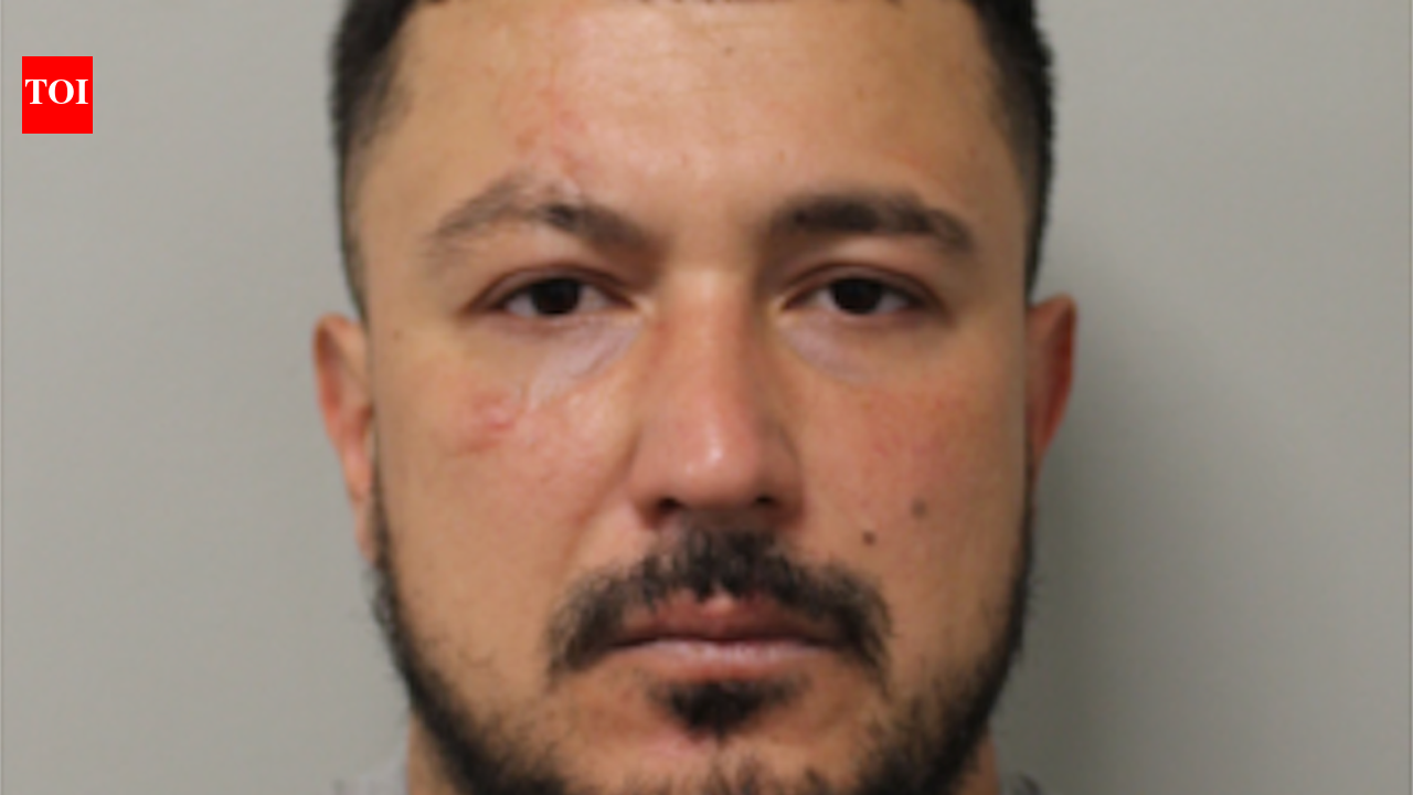 Turkish gang members ordered to pay £100,000 after being convicted of plotting to murder man outside family's London restaurant | World News