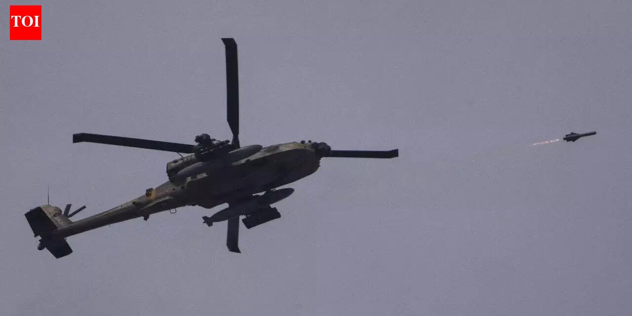 US Apache helicopter crashes near Strait of Hormuz: report