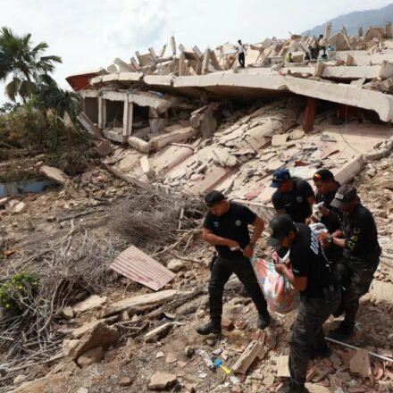 Venezuela earthquake: 235 killed in Venezuela earthquake: Thousands feared trapped under rubble as rescue efforts intensify