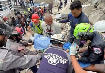 Venezuela earthquake latest: Two 11-year-old boys found alive days later; search for survivors continues