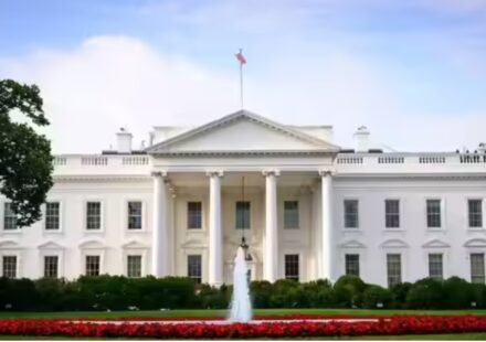 White House delays report on US voting machine vulnerabilities as midterm elections approach: report
