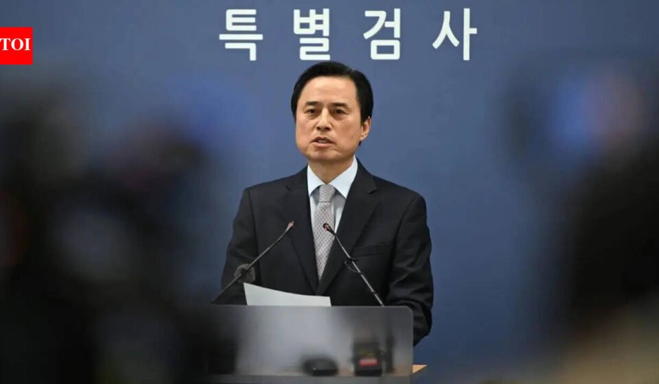 Yoon Seok-yeol: Former South Korean President Yoon sentenced to 30 years in prison for drone campaign against North Korea World News