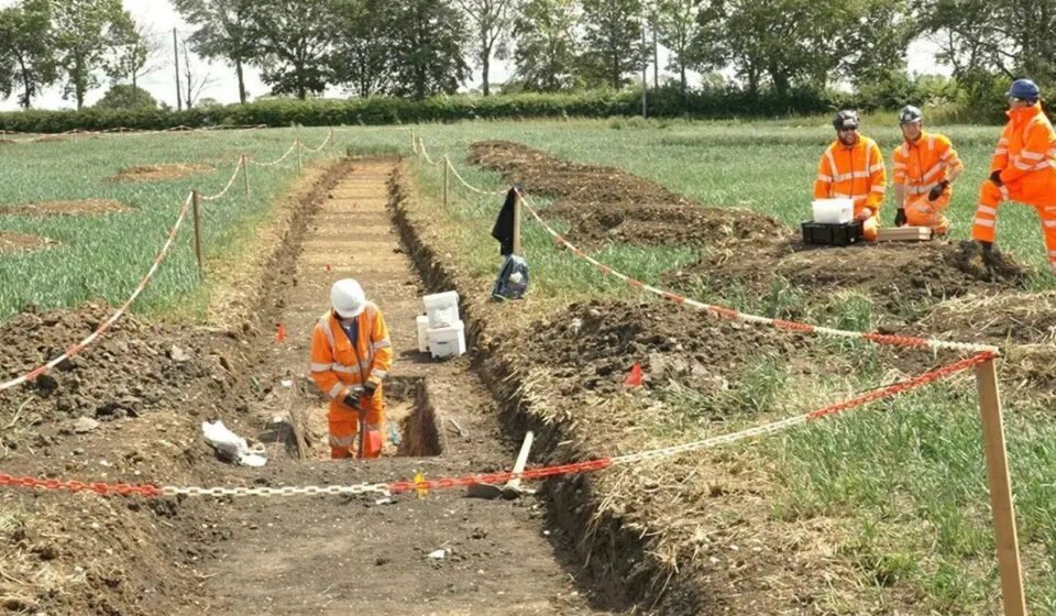 A 1740-year-old Roman coin discovered during a railway dig in the UK reveals a hidden world beneath the surface | World News