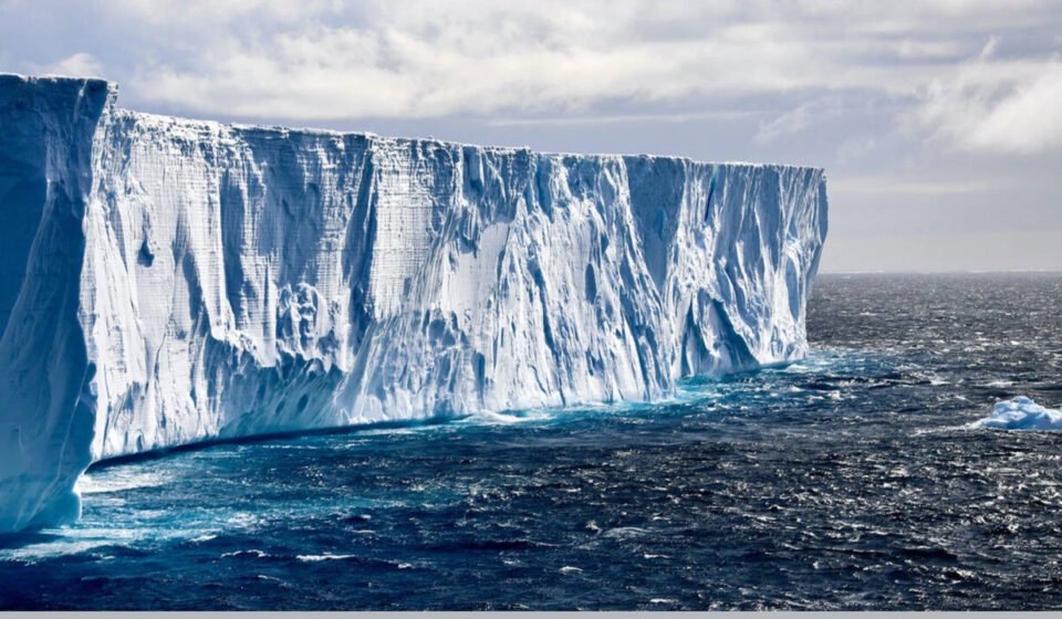 Antarctica: Scientists have discovered nanoplastics, including tire wear particles, in Antarctic soil for the first time, raising concerns that microscopic plastic pollution can travel through the atmosphere to the most remote places on Earth