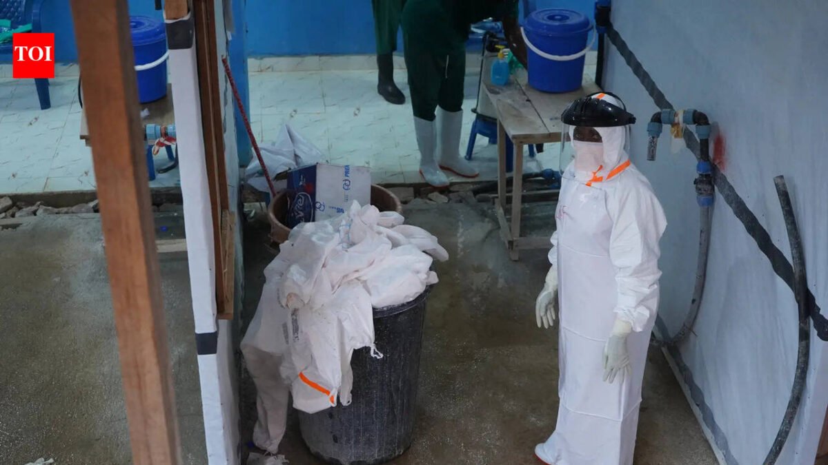 Congo Ebola outbreak kills nearly 1,000 people, cases climb to 2,473