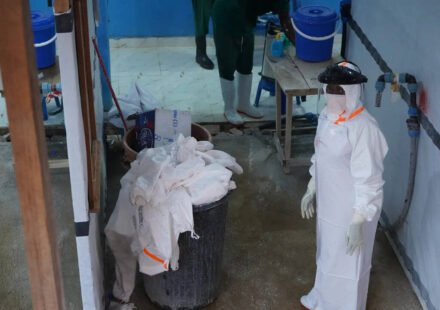 Congo Ebola outbreak kills nearly 1,000 people, cases climb to 2,473