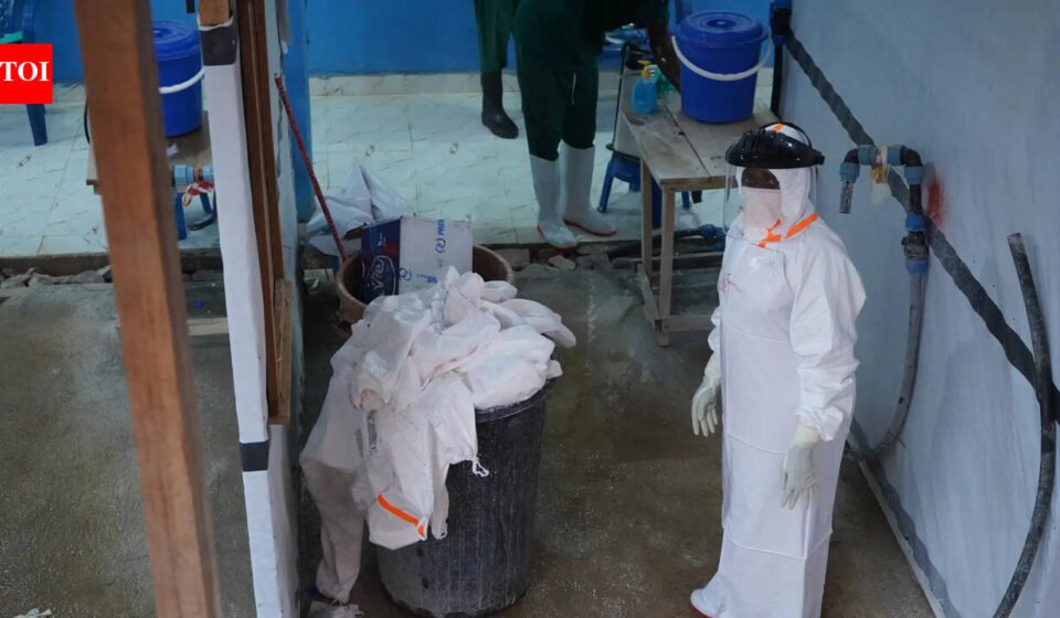 Congo Ebola outbreak kills nearly 1,000 people, cases climb to 2,473