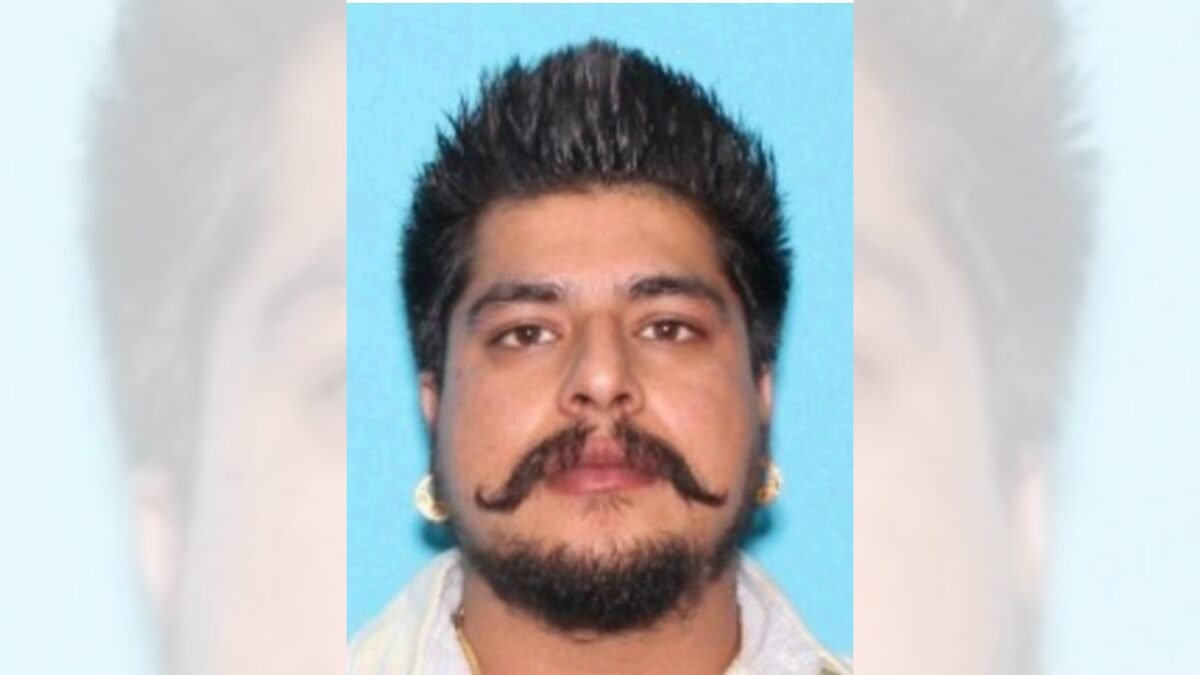 FBI puts Indian-American man on wanted list for alleged organized crime