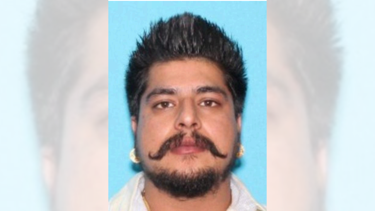 FBI puts Indian-American man on wanted list for alleged organized crime