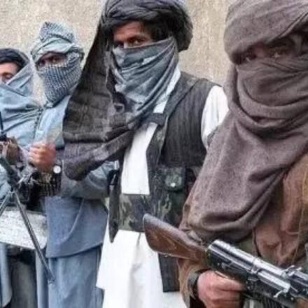 Insurgents kill 18 police officers, kidnap 11 soldiers in southwestern Pakistan this week