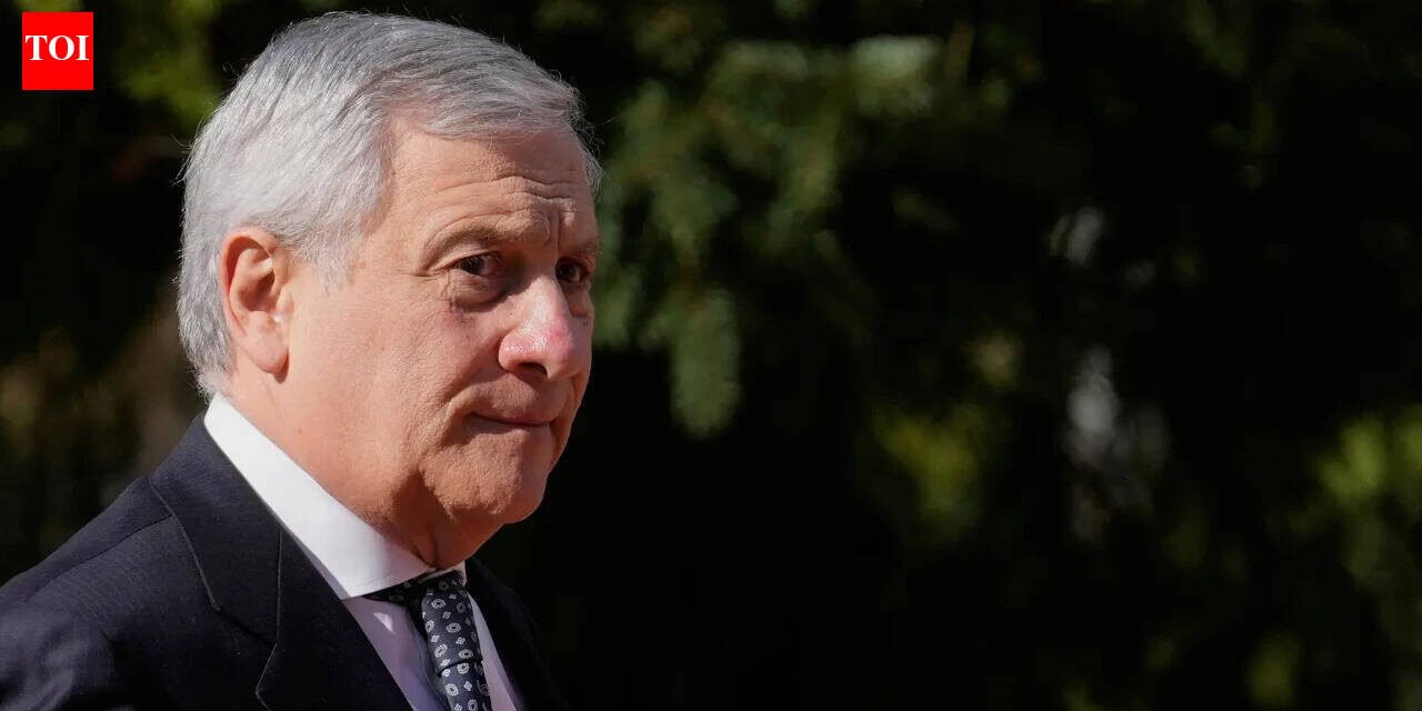 Italian 007 scandal: Two Russian military attachés expelled for espionage