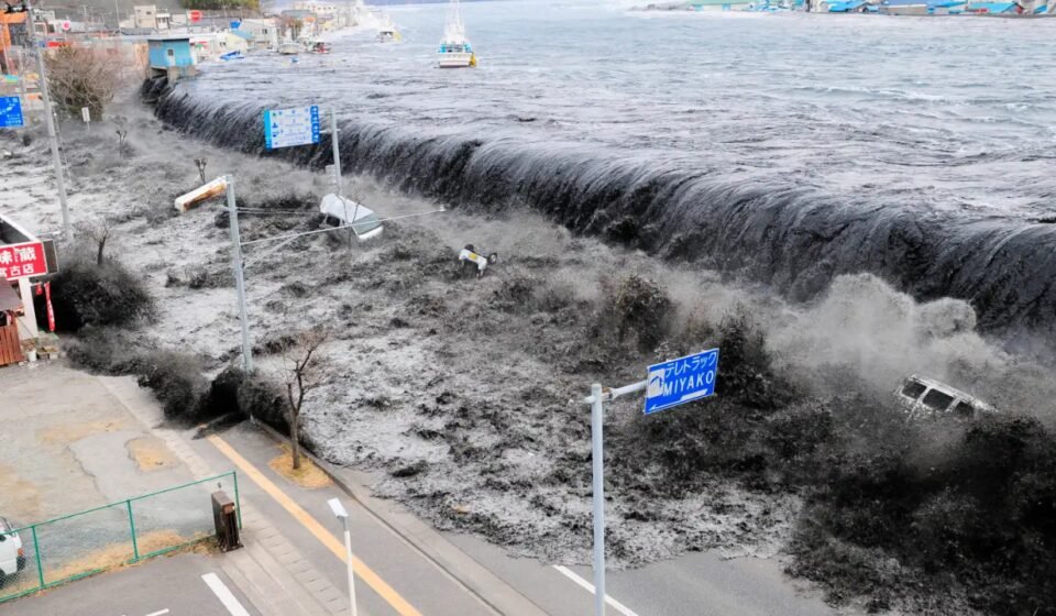 Japan's 2011 earthquake sent seismic waves nearly 2,900 kilometers into the Earth's center, which returned 13 minutes later and moved the entire country eastward |