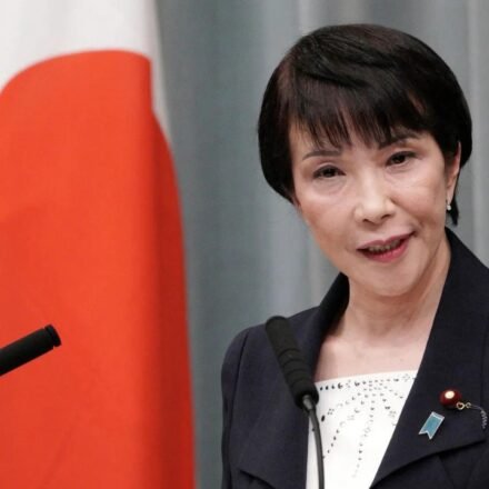 Japan's 68 female congressmen have 2 toilets in the parliament. After submitting their application, they have 4