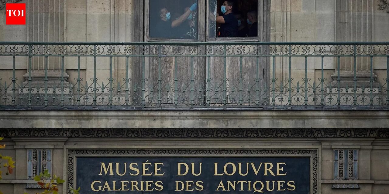 Jewelry worth 4 million euros stolen from French museum, investigation continues