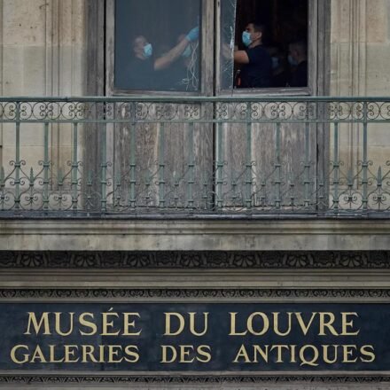 Jewelry worth 4 million euros stolen from French museum, investigation continues