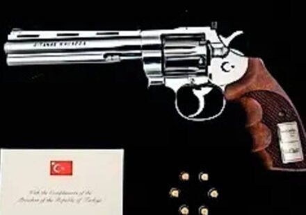 NATO leaders discuss Turkish security, get revolvers in return
