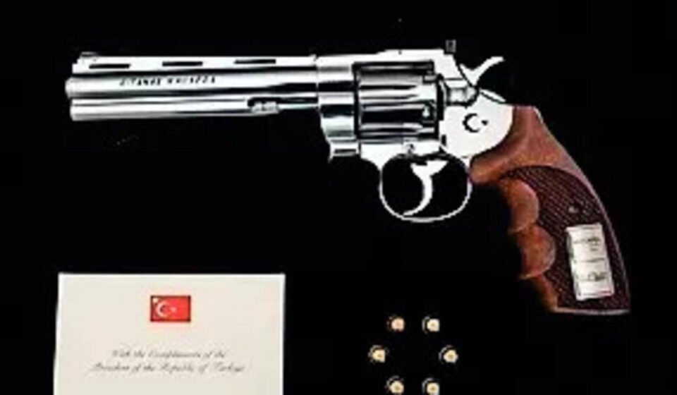 NATO leaders discuss Turkish security, get revolvers in return