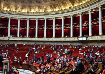 'No social media use before 15': France passes landmark digital age law