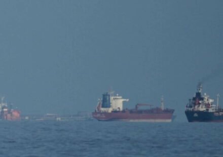 Oman proposes Gulf support for voluntary tolls in Strait of Hormuz