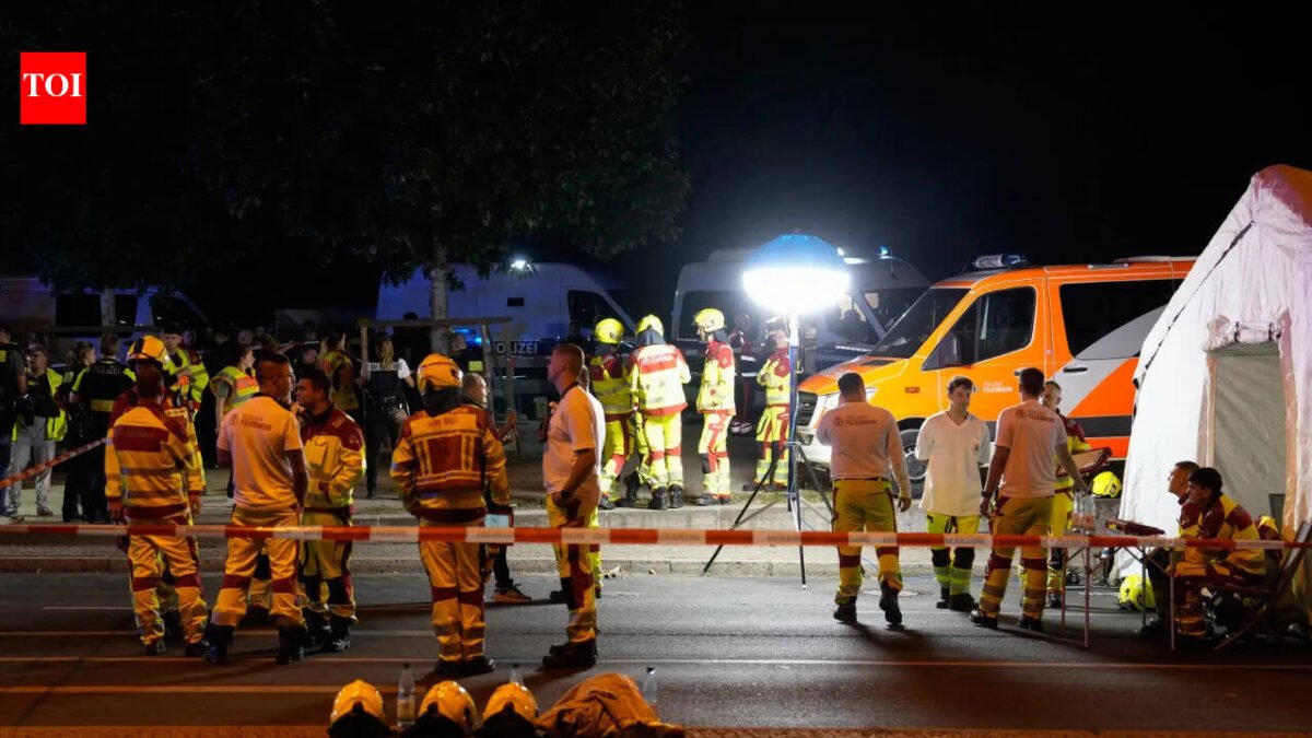 Pride attack leaves 1 dead, 16 injured, Berlin police hunt for 'Islamic suspect'