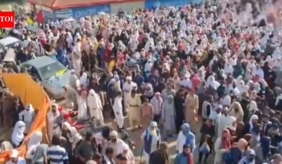 Protests in Pakistan-occupied Kashmir: Thousands march to Muzaffarabad after talks fail; polls postponed in two regions