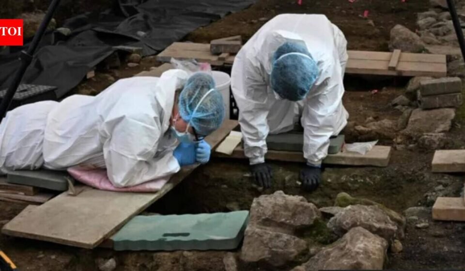 Remains of 99 babies recovered from former Tuam Mother and Baby Home in Ireland; DNA analysis may help recover some of their identities