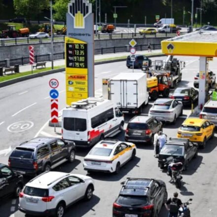 Russia fuel crisis: Russians urged to work from home amid fuel crisis