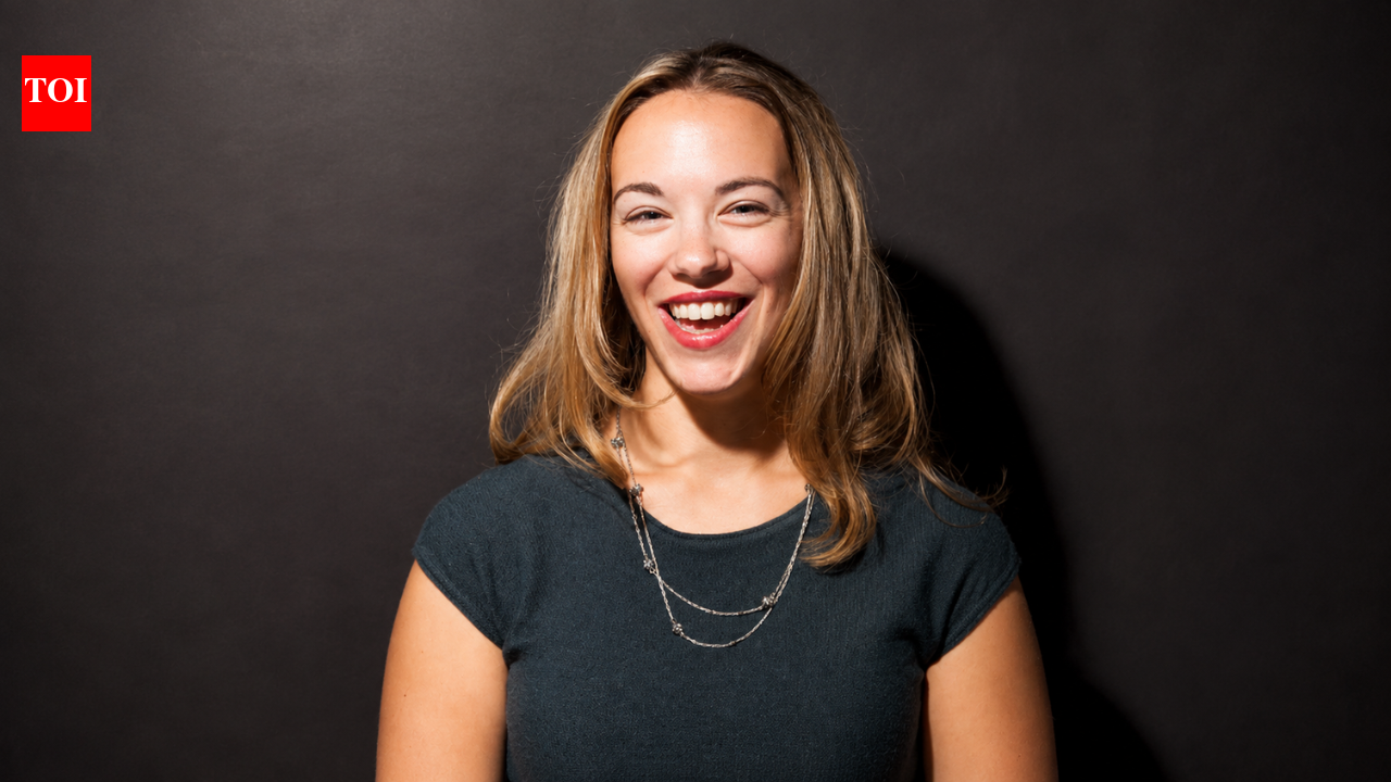 Sarah Kendzior: Best-selling author who traded her writing desk for a $17-an-hour garden center job and found unexpected happiness | World News