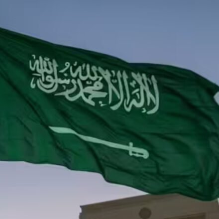 Saudi Arabia warns foreigners to be fined 50,000 riyals if they overstay their entry visa Saudi Arabia, imprisonment and deportation World News