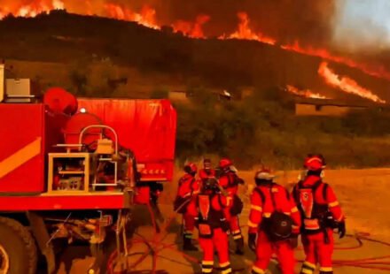 Spain's largest wildfire rages, 16,000 hectares of land burned, more than 1,100 people evacuated