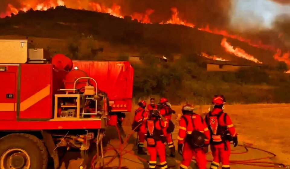 Spain's largest wildfire rages, 16,000 hectares of land burned, more than 1,100 people evacuated