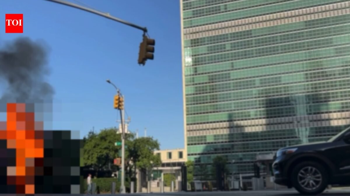 Tibetan protesters set themselves on fire outside United Nations headquarters in New York