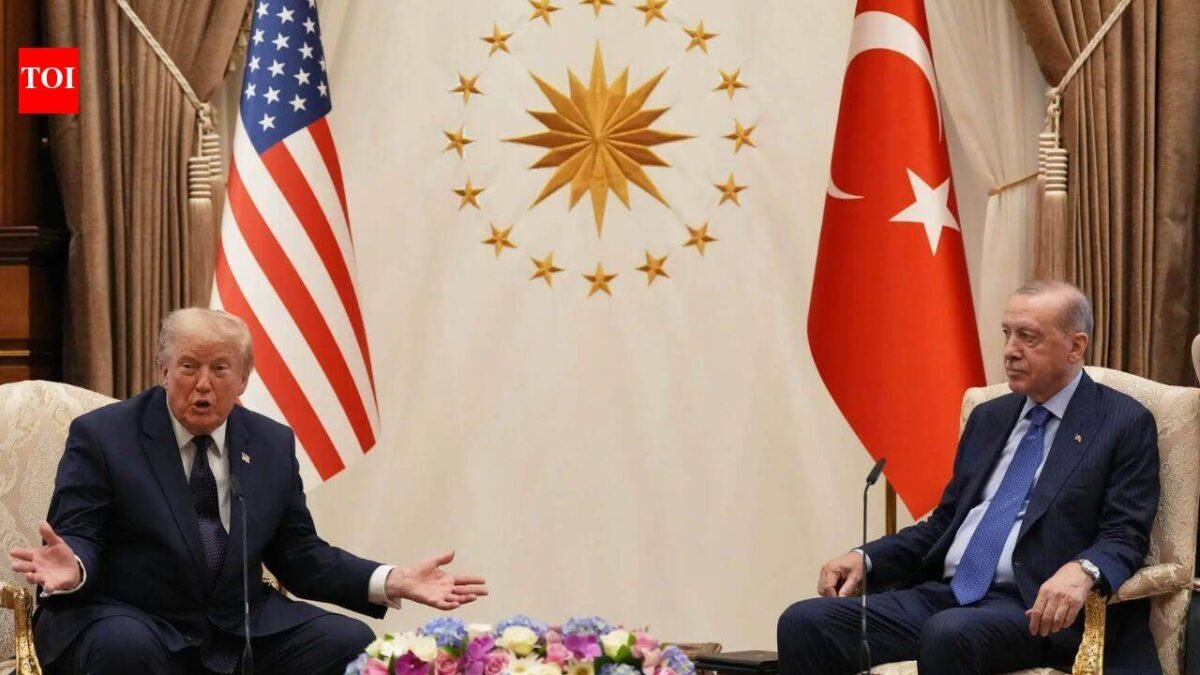 Trump announces lifting of sanctions on Türkiye at NATO summit, hints at possible sale of F-35 fighter jets