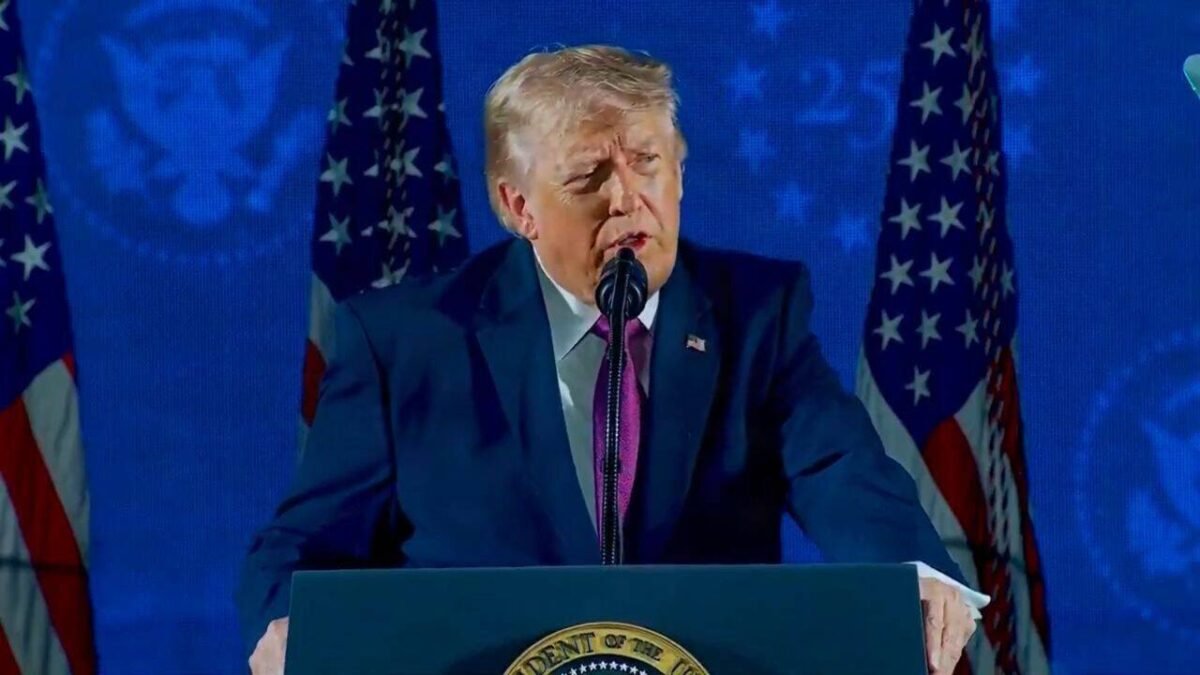 Trump's teleprompter operator under federal investigation over alleged $90K Kalshi insider trading bet