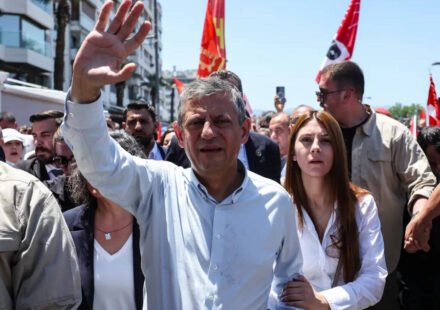 Türkiye's opposition split: Türkiye's main opposition split as Ozgur Ozer launches new party