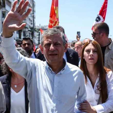 Türkiye's opposition split: Türkiye's main opposition split as Ozgur Ozer launches new party