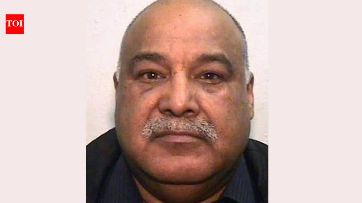 UK government considers emergency laws to deport grooming gang leaders to Pakistan