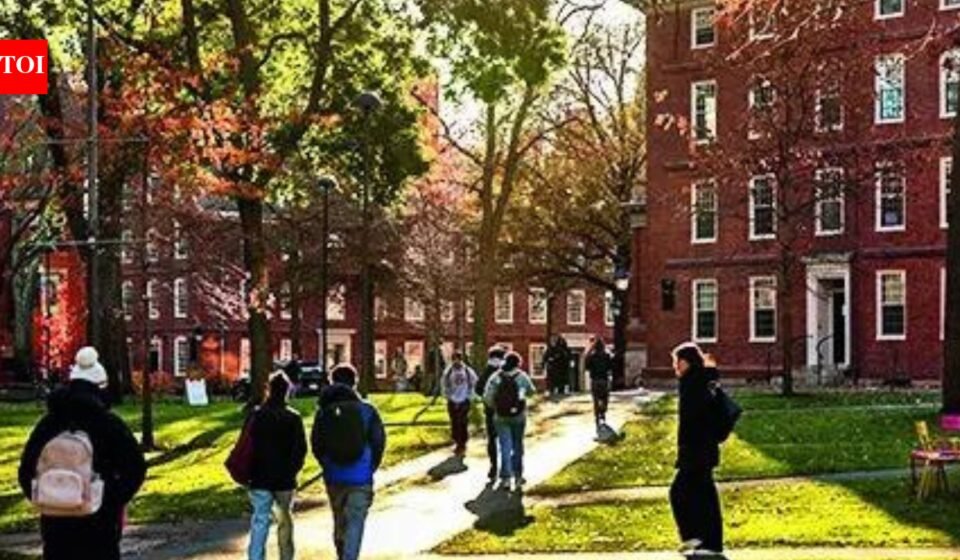 U.S. investigates Harvard financial aid program