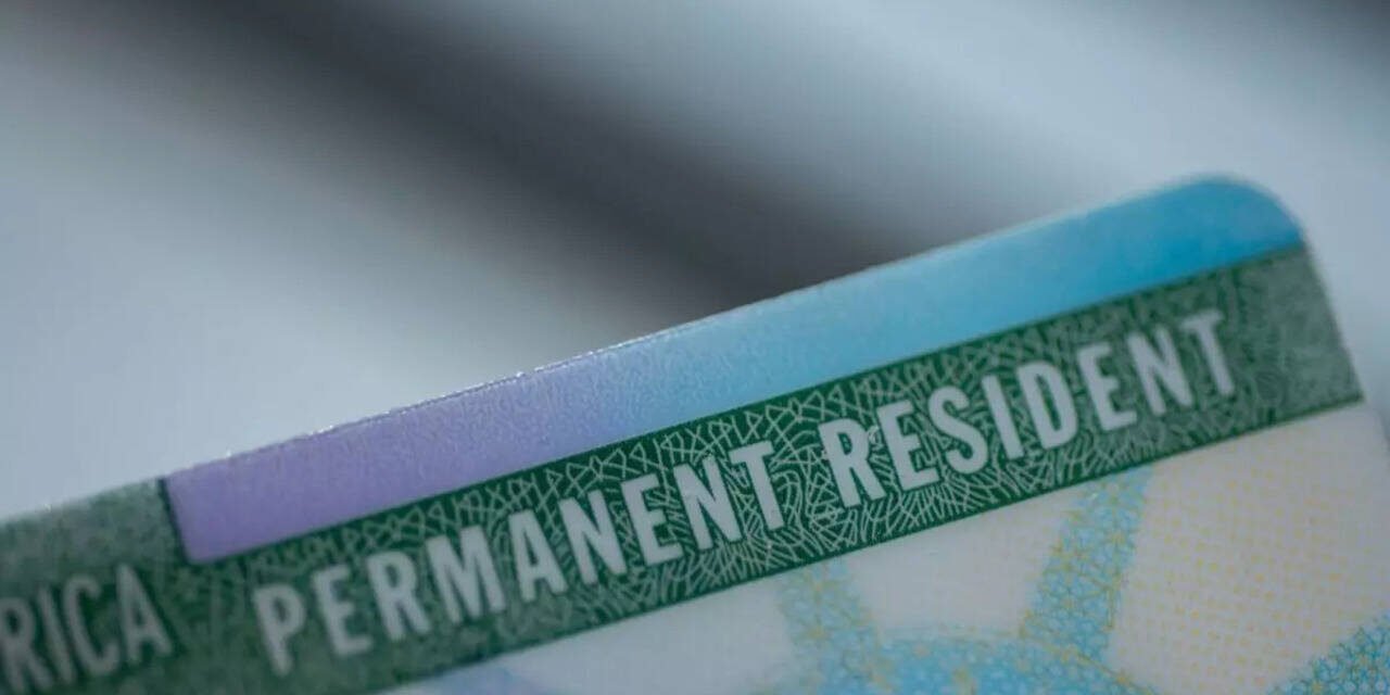U.S. to reinstate rule not granting green cards to people using public benefits